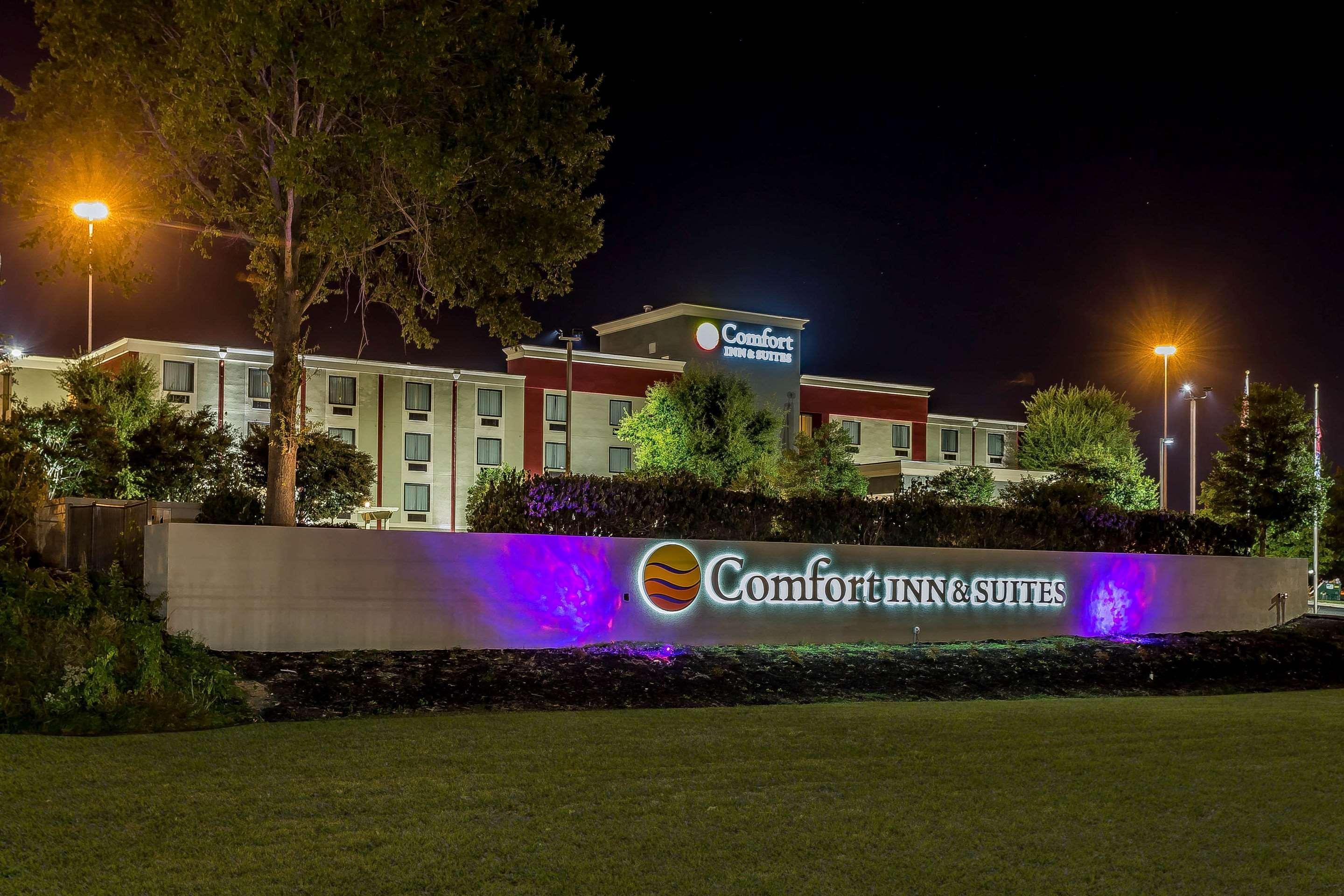 Comfort Inn & Suites Knoxville West Exterior photo